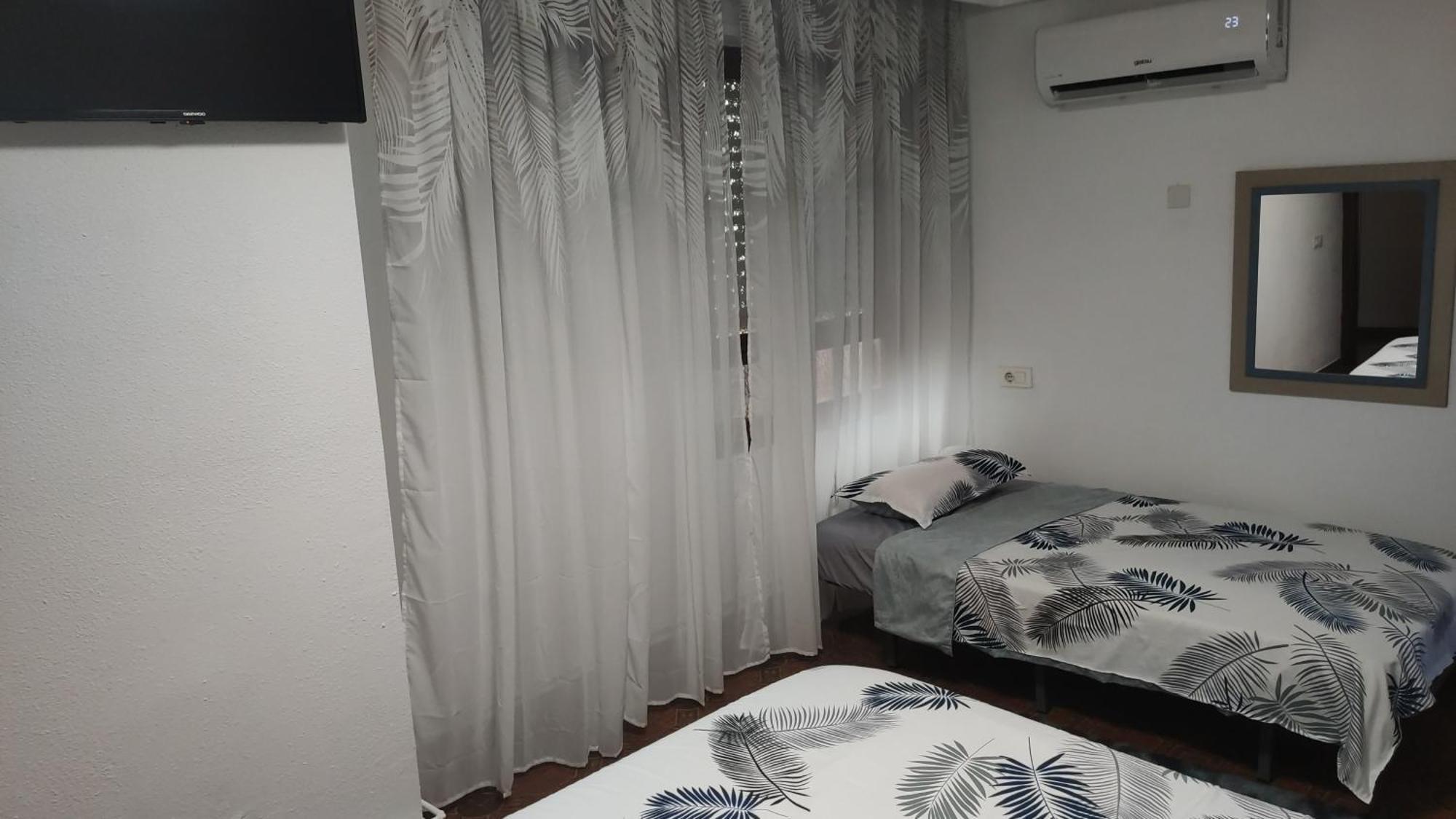 Big Penthouse For 10 Per Appartement Torrevieja Buitenkant foto